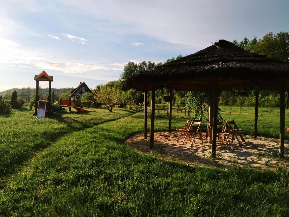 Podroze Checz Villa Charbrowo Exteriör bild