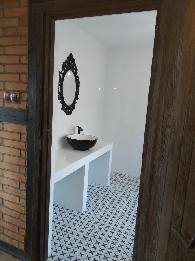 Podroze Checz Villa Charbrowo Exteriör bild